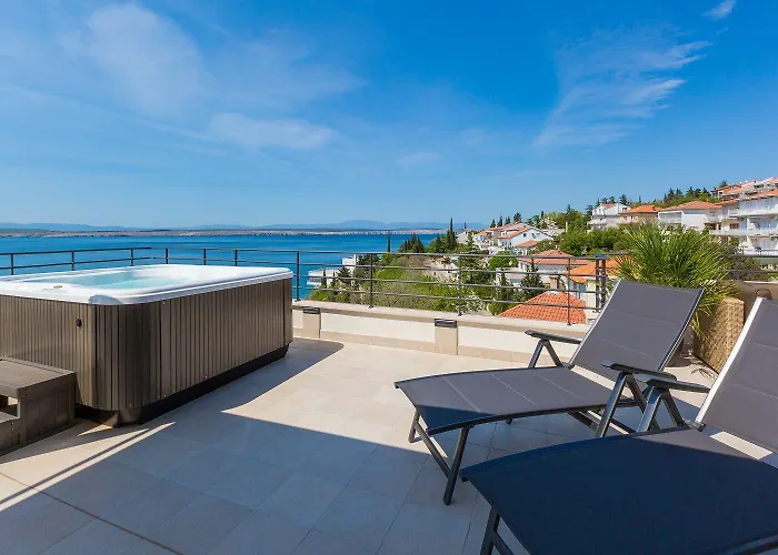 Beeindruckendes Nur 100 Meter Zum Mit Jacuzzi, Sauna, Meerblick, Wifi דירה