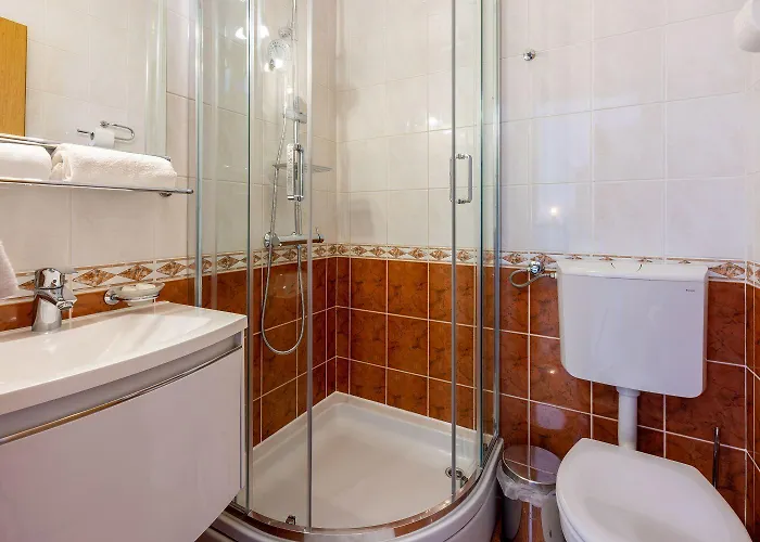 Beeindruckendes Nur 100 Meter Zum Mit Jacuzzi, Sauna, Meerblick, Wifi דירה *