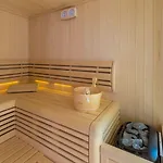 Beeindruckendes Nur 100 Meter Zum Mit Jacuzzi, Sauna, Meerblick, Wifi