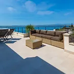 Beeindruckendes Nur 100 Meter Zum Mit Jacuzzi, Sauna, Meerblick, Wifi Apartamento Dramalj
