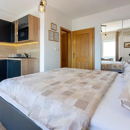 公寓 Beeindruckendes Nur 100 Meter Zum Mit Jacuzzi, Sauna, Meerblick, Wifi