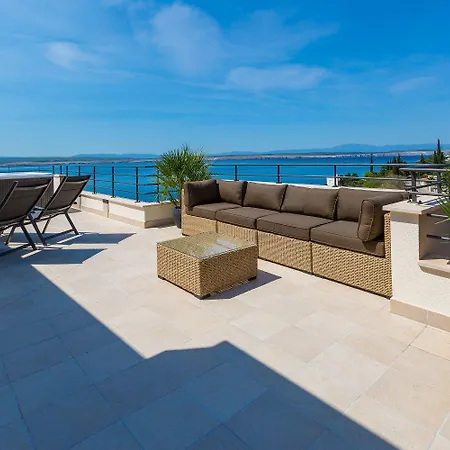 Beeindruckendes Nur 100 Meter Zum Mit Jacuzzi, Sauna, Meerblick, Wifi Lejlighed Dramalj