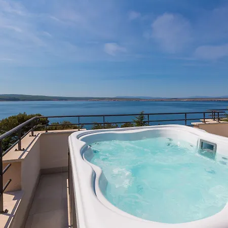 Beeindruckendes Nur 100 Meter Zum Mit Jacuzzi, Sauna, Meerblick, Wifi Lejlighed Dramalj