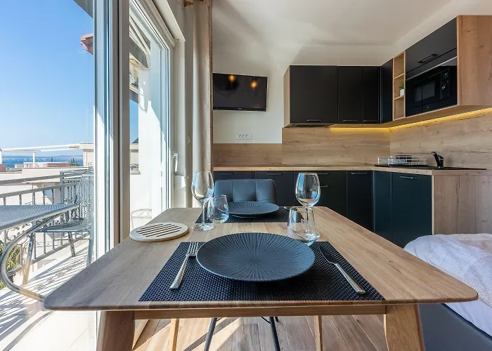 Beeindruckendes Nur 100 Meter Zum Mit Jacuzzi, Sauna, Meerblick, Wifi